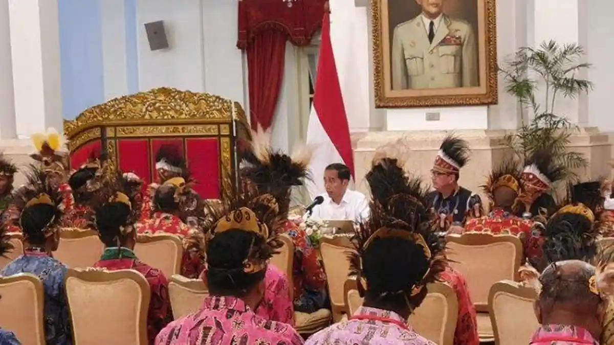Corat-coret Nama Menteri, Usai Ketemu Ketemu SBY & Prabowo, Jokowi Ubah Daftar Nama Menteri