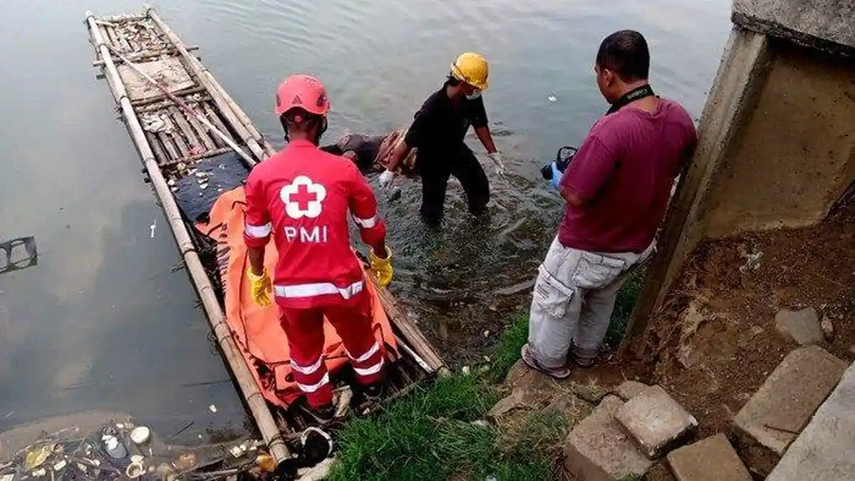 Mayat Wanita Tanpa Identitasi Ditemukan Mengambang di Sungai Cisadane Pintu Air 10 Tangerang
