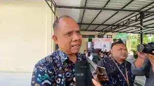 BERI-KETERANGAN-Penasehat-Hukum-Terdakwa-Fajar-Lukman-Akhmad-Bumi-SH.jpg