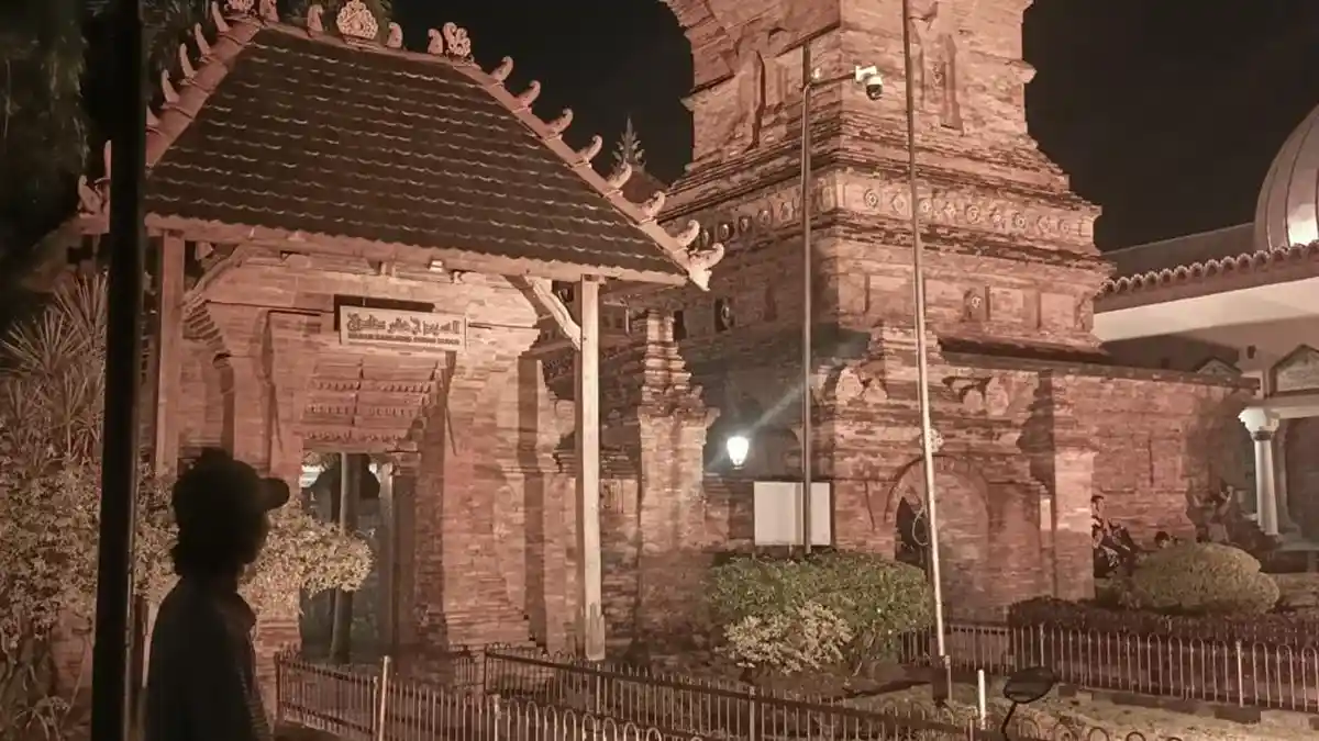 Rajah Kalacakra di Pintu Masuk Komplek Makam Sunan Kudus Bikin Pejabat Lengser, Mitos atau Fakta?