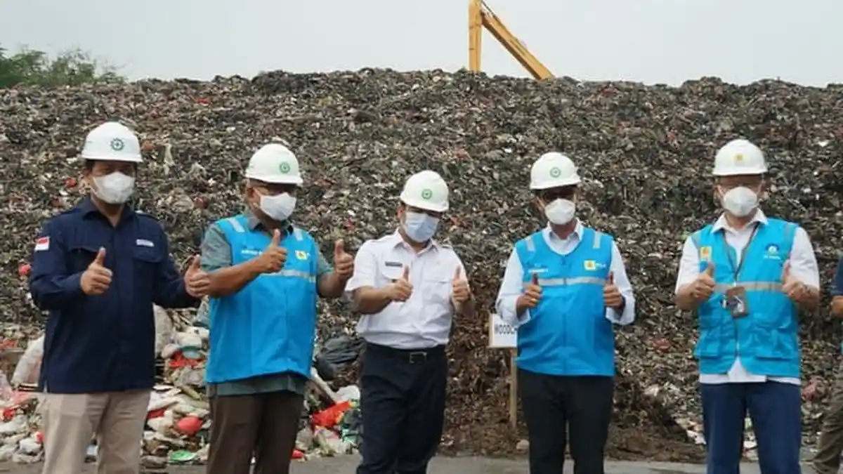 Anak Usaha PLN Uji Coba Bahan Bakar Sampah di PLTU Lontar