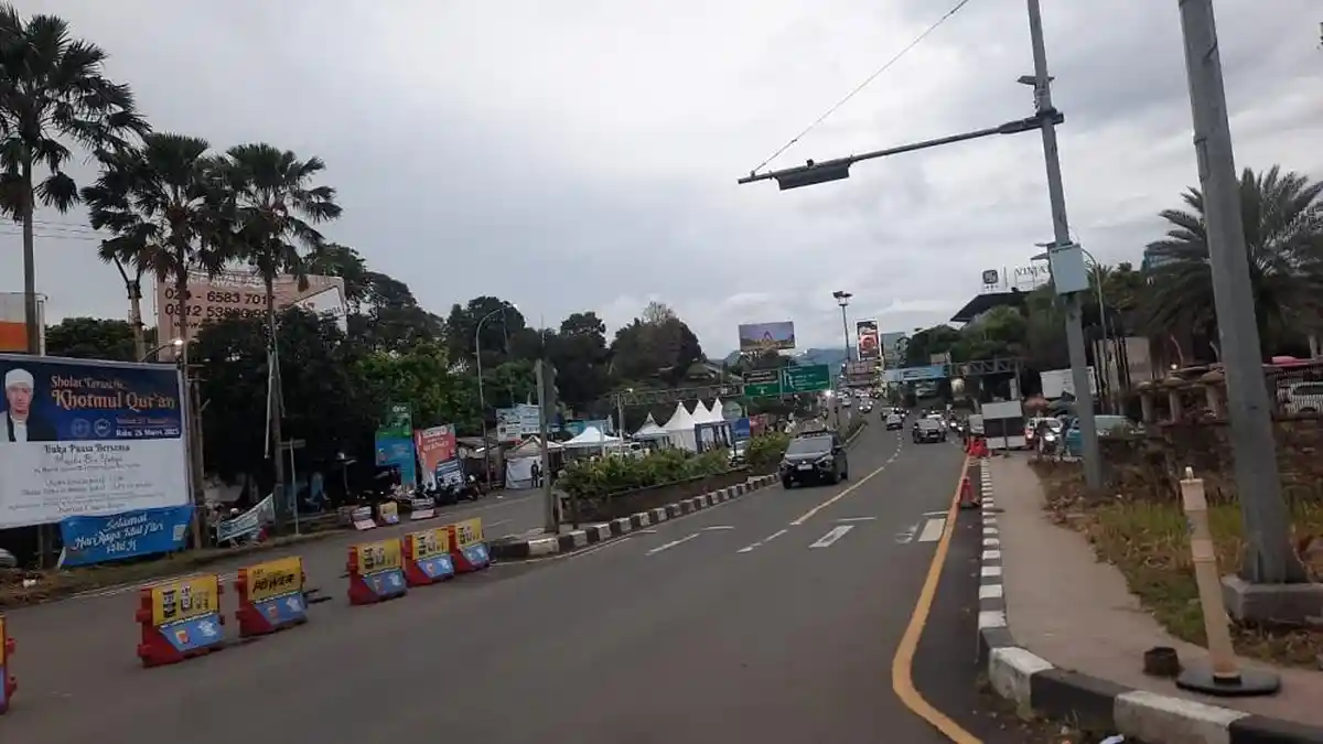 Lalu Lintas ke Puncak Bogor Ramai Lancar, Polisi Terapkan One Way ke Arah Jakarta