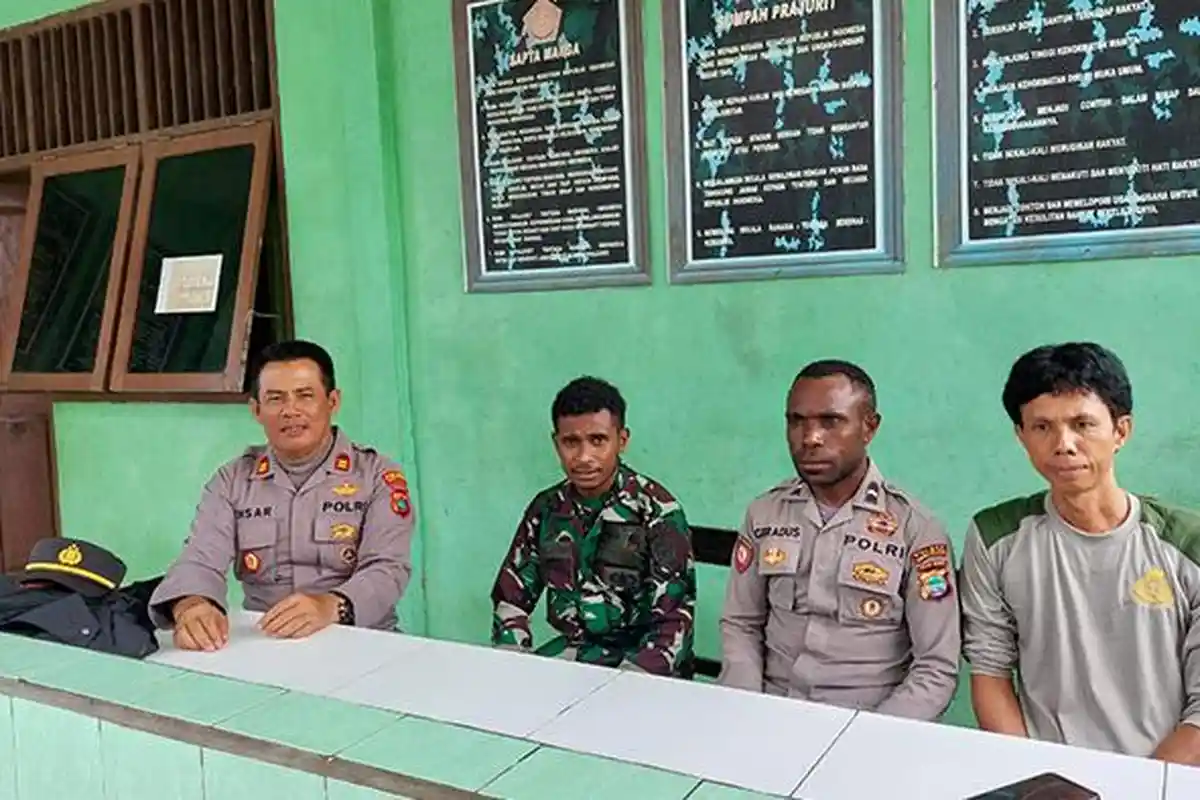 Bangun Sinergisitas di Pedalaman Sorong Selatan, Polsek Inanwatan Sambangi Pos TNI
