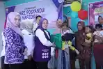 Ketua-Tim-Pembina-Posyandu-Kota-Palembang-Dewi-Sastrani-menghadiri-pelaksanaan-semarak.jpg