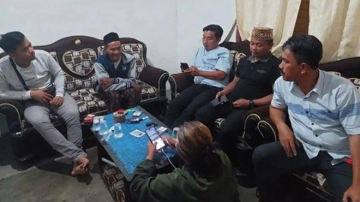 Baim Wong Ikut Geram, Ini Kabar Kakek yang Viral Efek Digaji Pakai Uang Mainan, si Mandor Minta Maaf