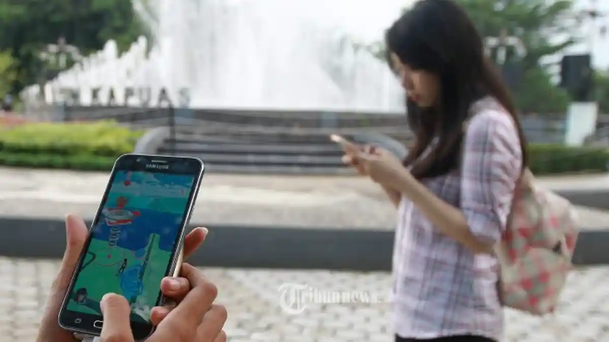Suka Main HP? Awas Radiasinya Bisa Sebabkan Kanker, ini 7 Cara Mencegahnya