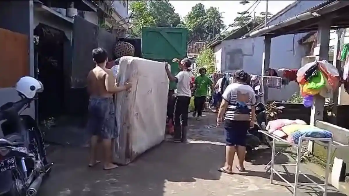 Kendaraan DLH Tabanan Sampai Jebol Karena Volume Sampah Bertambah 50 Persen