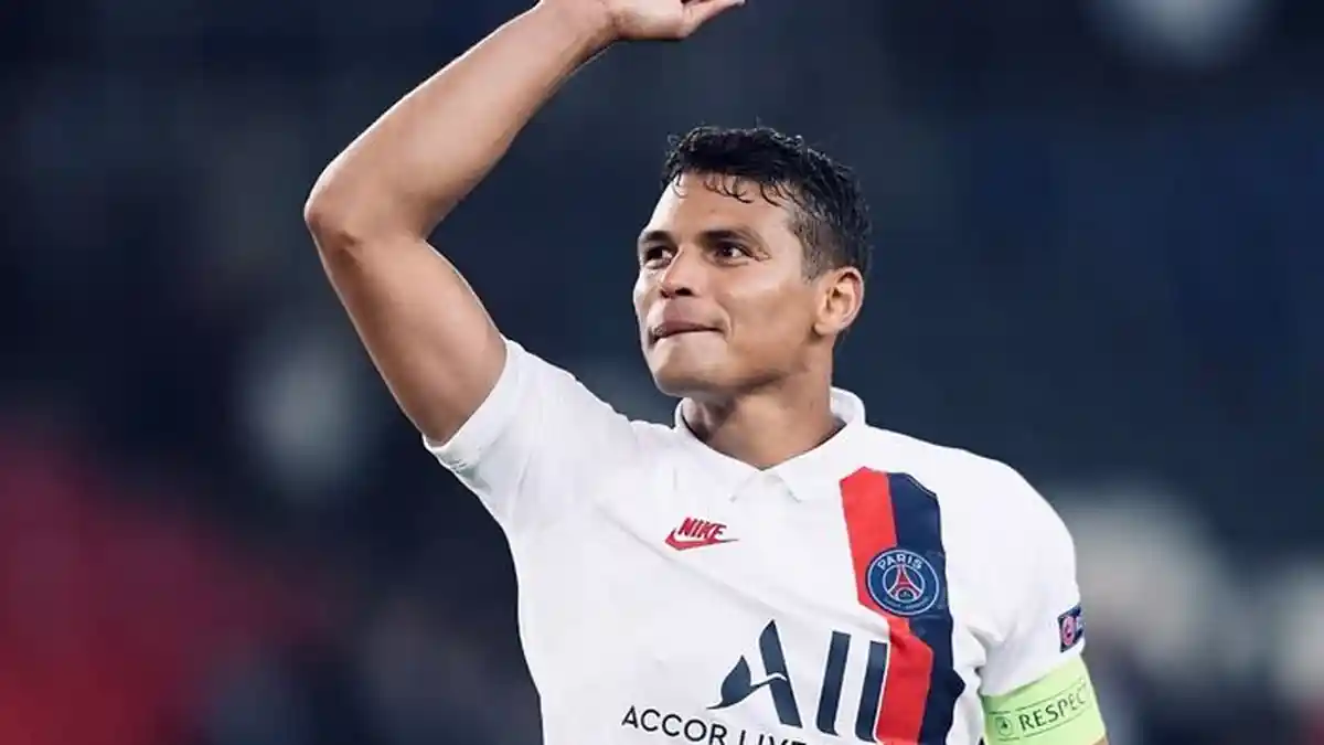 Pamintan dengan PSG, Thiago Silva Mendekat ke Chelsea?