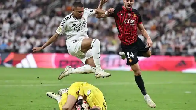 Aksi-Kylian-Mbappe-di-laga-Real-Madrid-vs-Real-Mallorca.jpg
