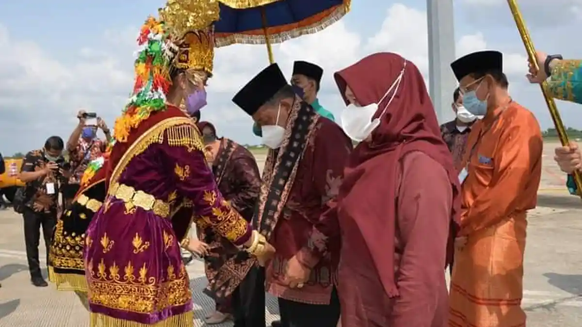 Gubernur Al Haris: Tugas Kami Penanganan COVID-19 dan Pemulihan Ekonomi