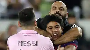 yassine-chueko-bodyguard-lionel-messi.jpg