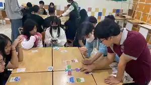 Lomba-Stocklab-di-SMA-Trinitas.jpg