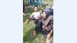 Tangkapan-layar-video-situasi-bus-Galant-Terbalik-di-Kecamatan-Sei-Dadap.jpg