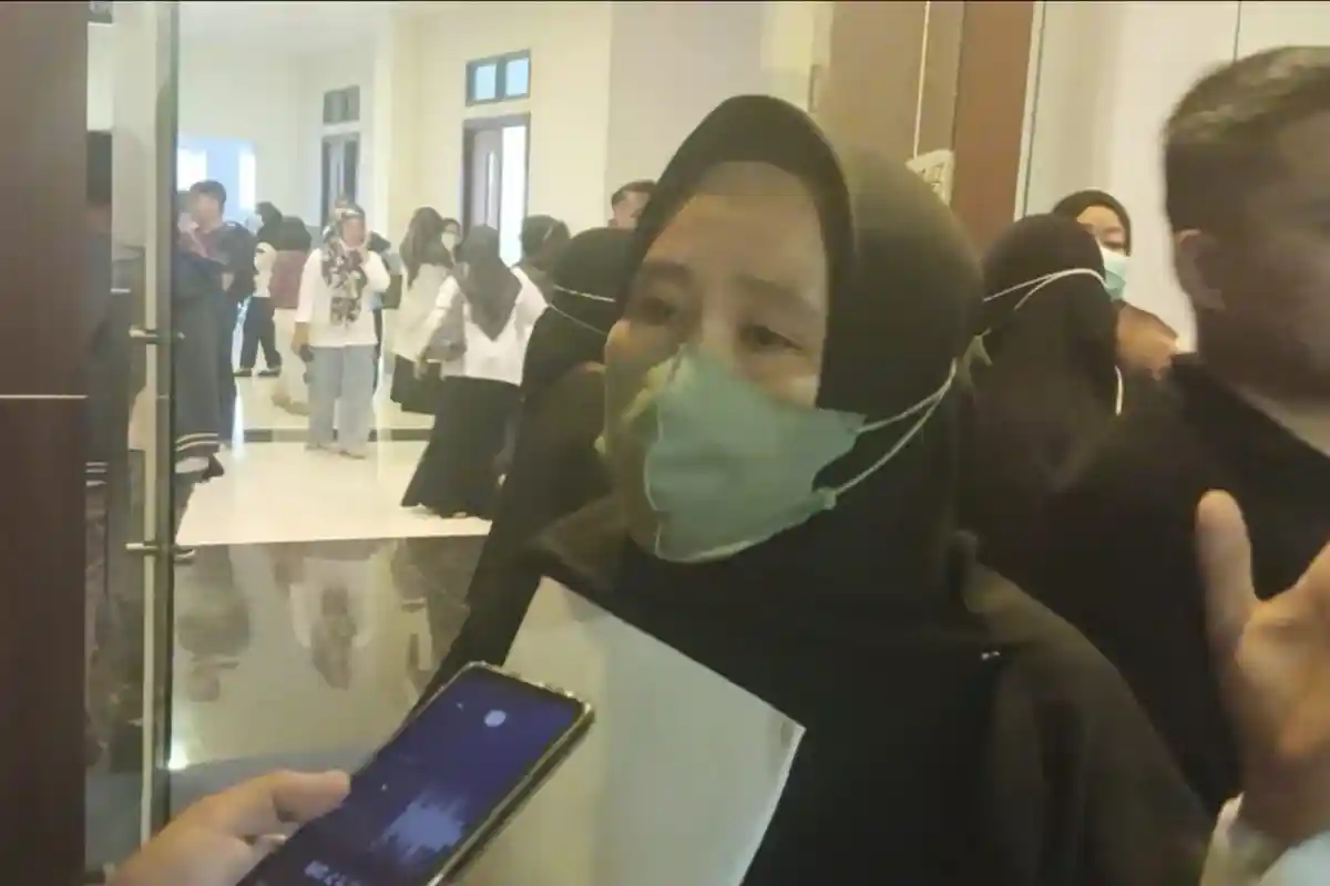 Jerit Hati Jumiriah 19 Tahun Nakes di Mamuju Gaji Rp180 Ribu per Bulan Gagal Jadi PPPK Paruh Waktu