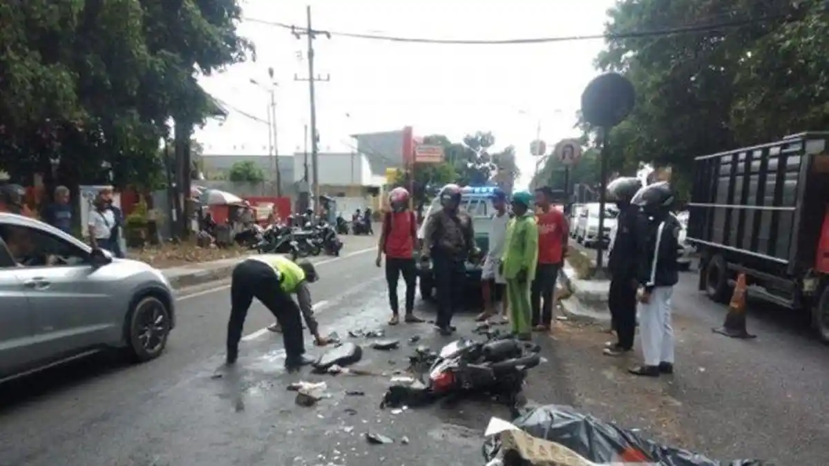 Kecelakaan Maut di Awal Tahun, Pengendara Motor Tewas di Tempat Usai Hantam Pengendara Lain
