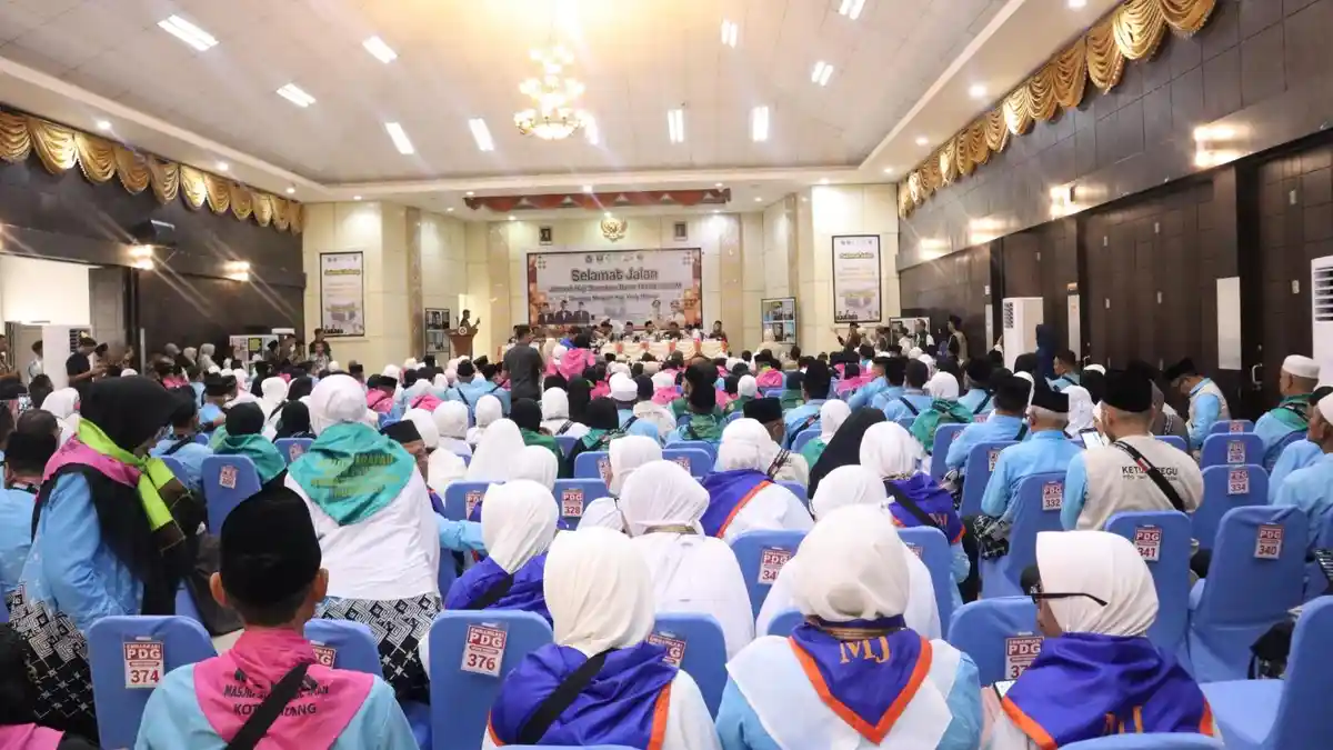 Update Embarkasi Padang: 3.913 Jemaah Haji Berangkat, Dua Orang Wafat di Madinah
