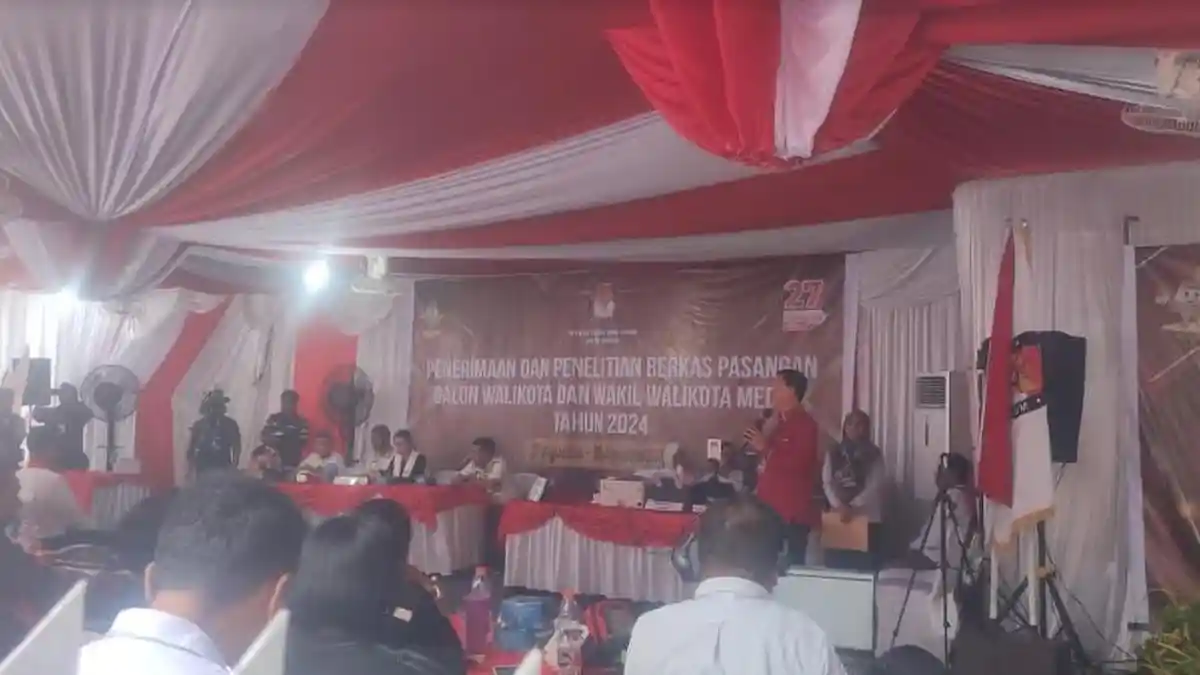 PDIP Keluhkan Terlambatnya KPU Terima Bacalon Ridha-Rani, Menunggu hingga 2 Jam