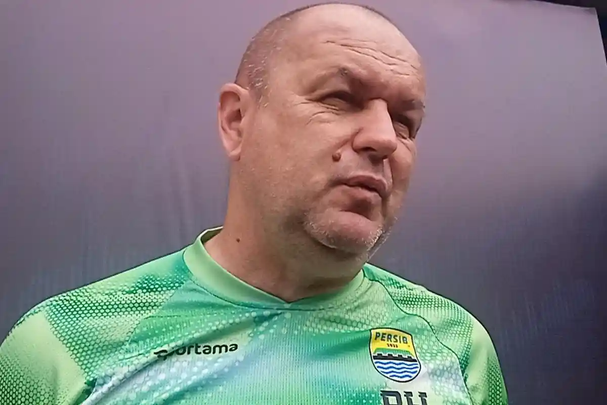 PSM Libur Sepekan, Persib Tetap Latihan Bojan Hodak Tidak Senang Penampilan Marc Klok Cs