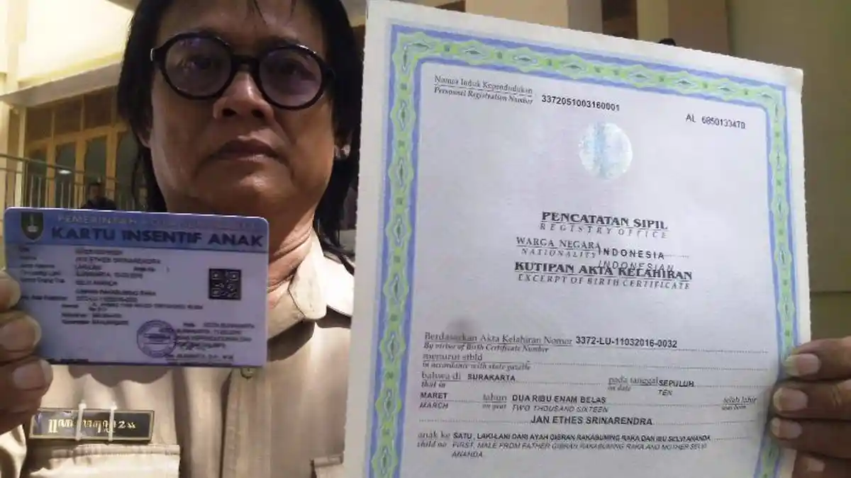 Cucu Presiden Jokowi Sudah Punya Akta Kelahiran