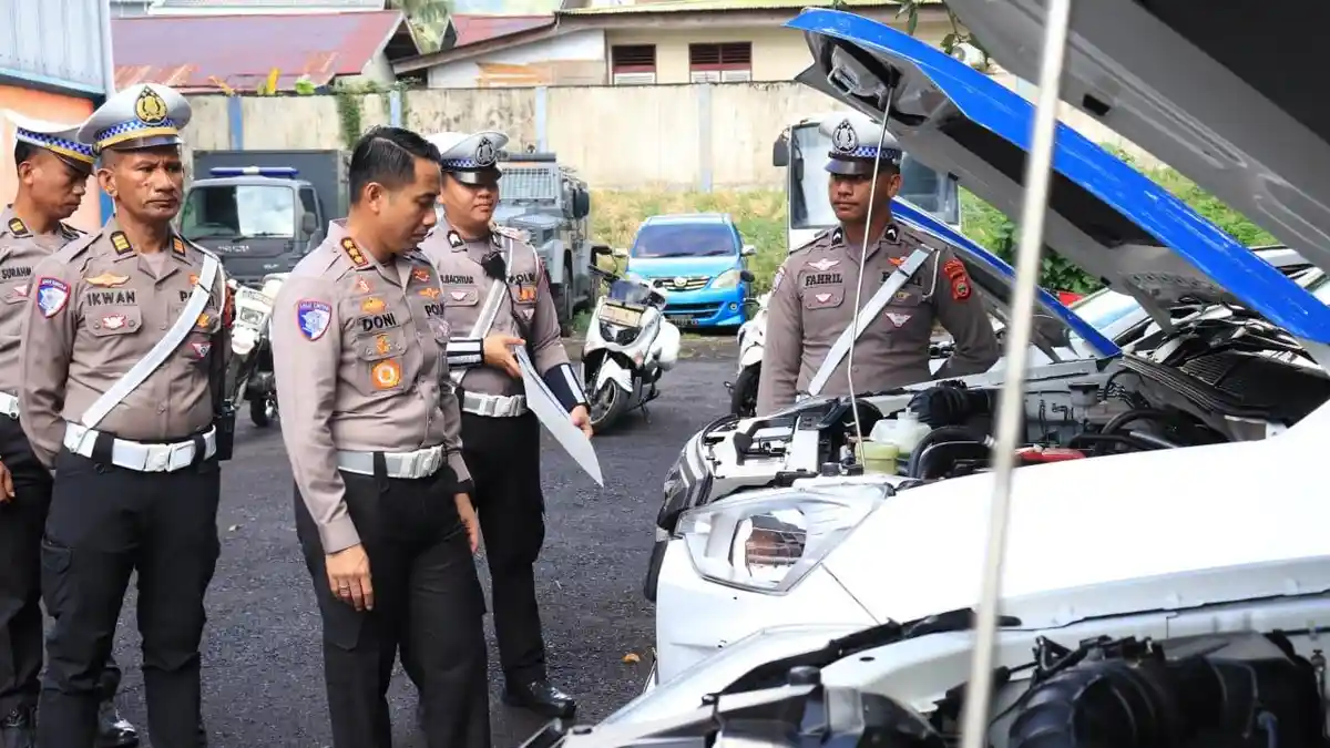 Aman! Kombes Pol Doni Hermawan Cek Kelayakan Kendearaan Ditlantas Polda Maluku Utara