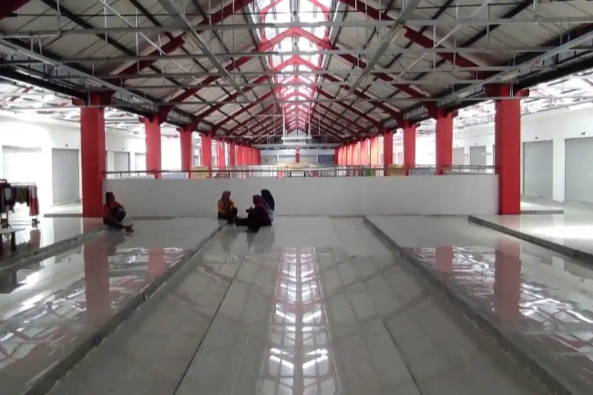 Kondisi Lantai 2 Pasar Legi Kota Blitar Pasca Peresmian, Banyak Kios Tutup