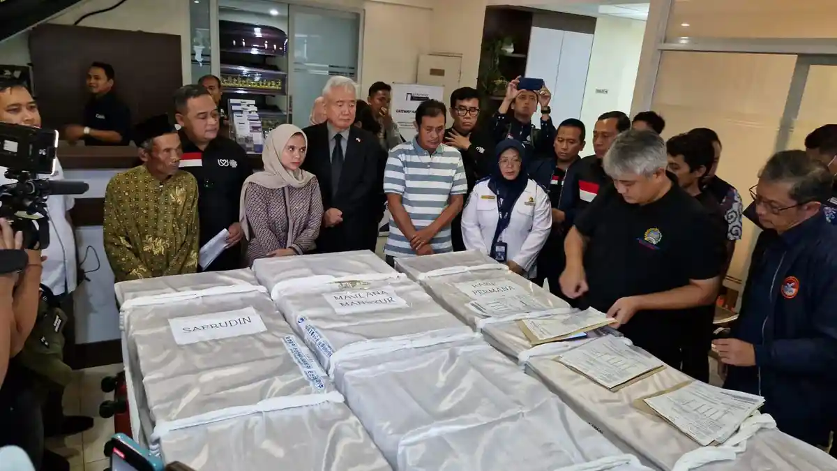 Dipulangkan ke Tanah Air, 3 Jenazah PMI Tenggelam di Korsel Dijemput Keluarga, BP2MI dan Kemenlu