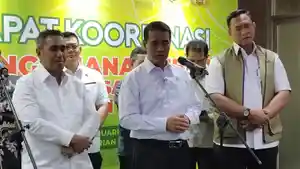 Amran-preskon-soal-mogok-pedagang-daging-OK.jpg