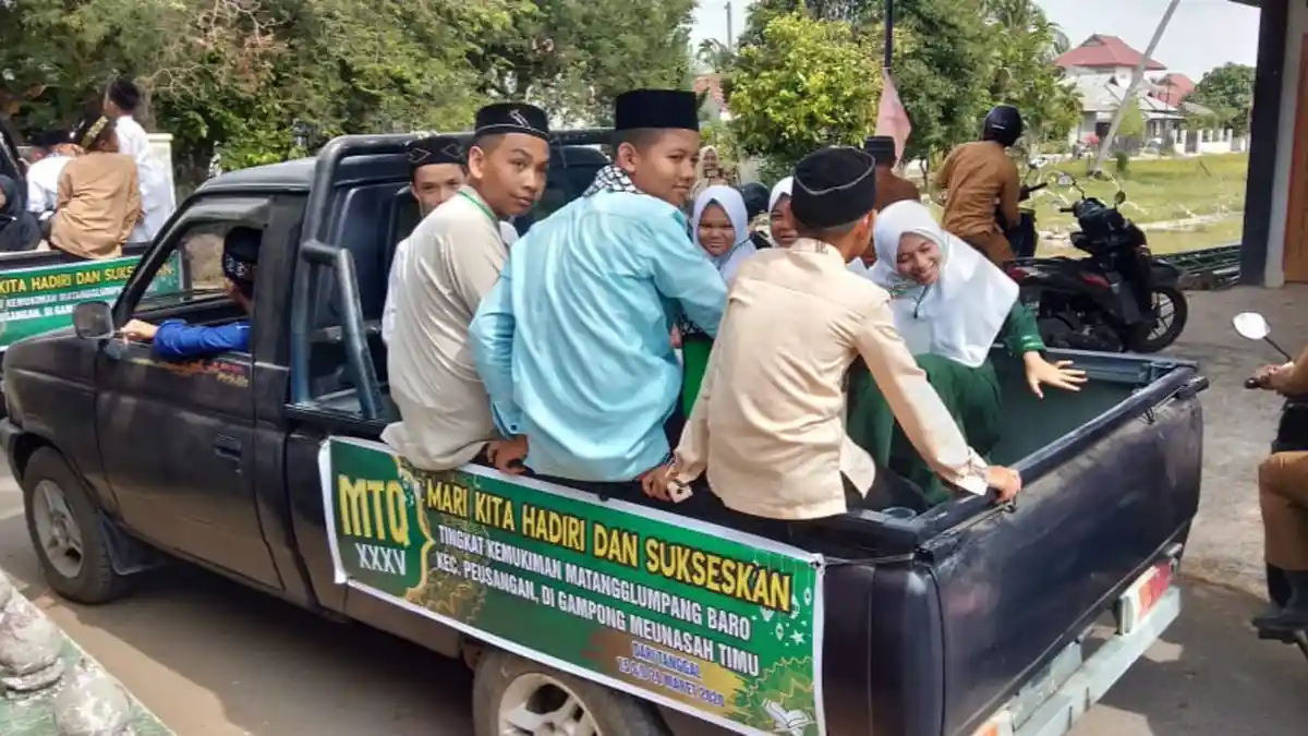 Peserta MTQ Kemukiman Matang Glumpang Baro Peusangan Ikut Kirab