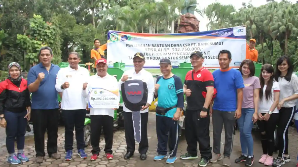 Pemko Medan Terima Bantuan CSR 5 Unit Becak Tangki Bermotor dari Bank Sumut