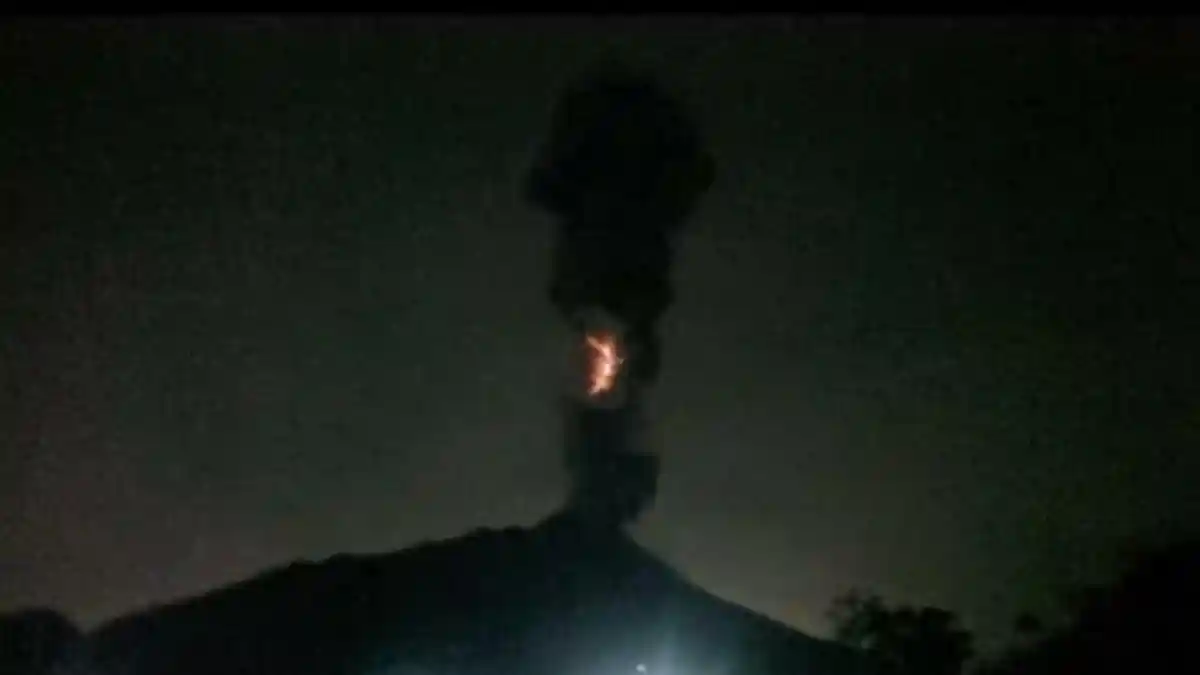 Gunung Merapi Erupsi Lagi Dini Hari Ini, Boyolali Masih Terpantau Aman