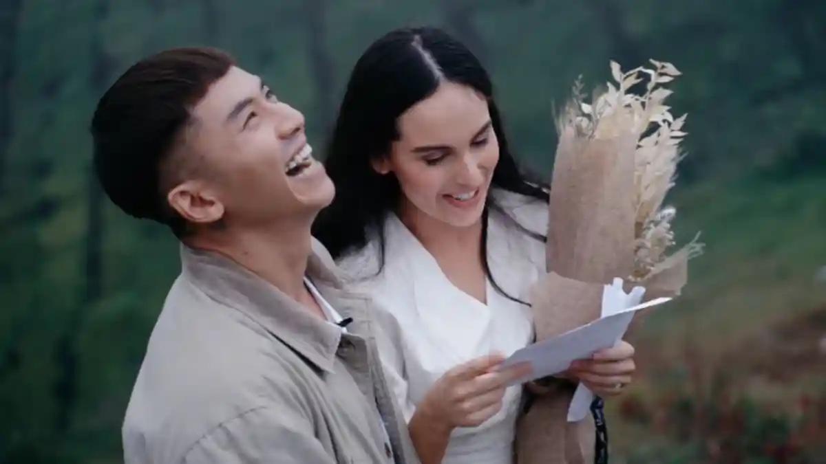 Mengaku Tak Bisa Bahasa Inggris, Rafael Tan Tunangan dengan Bule, Komunikasi Lewat Google Translate
