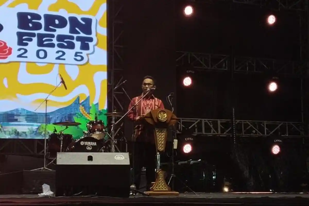 Rahmad Mas'ud Buka Event Balikpapan Fest 2025, UMKM dan Dewa 19 Warnai Festival Karisma Nusantara