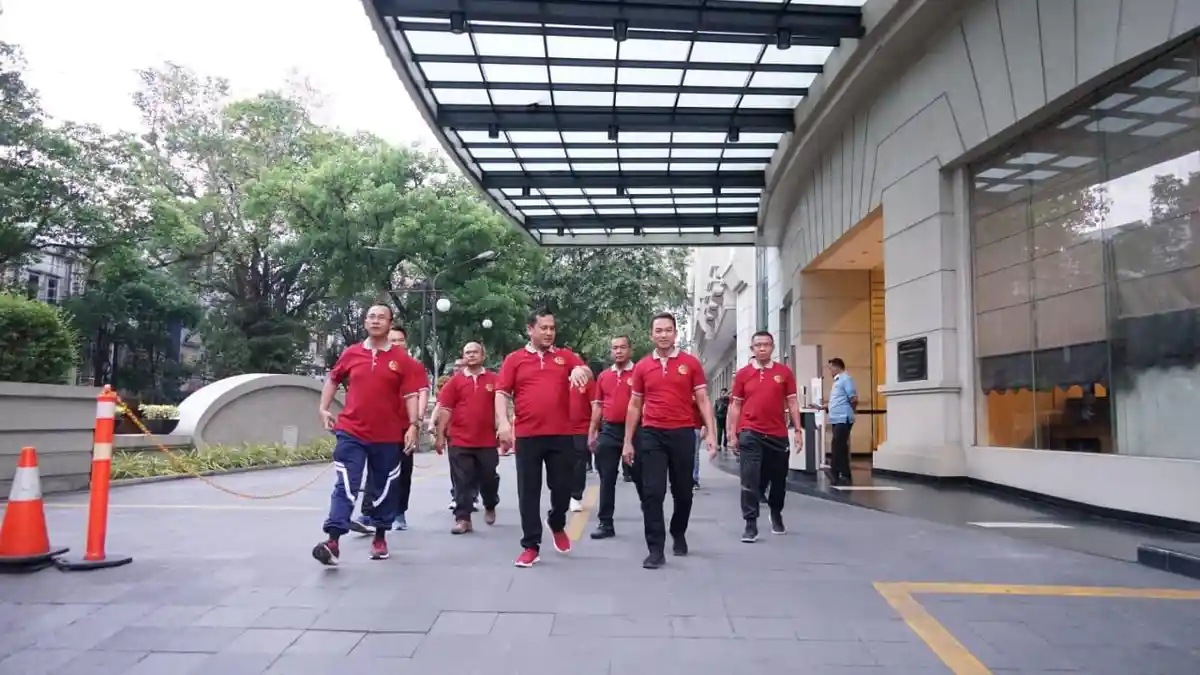 Jaga Kebugaran Tubuh, Kepala LPKA Kelas I Medan Kemenkumham Sumut Ikuti Jalan Santai Bersama 
