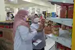 Pemkot-Probolinggo-tengah-melakukan-sidak-mamin-di-sejumlah-swalayan-Rabu-1242023.jpg
