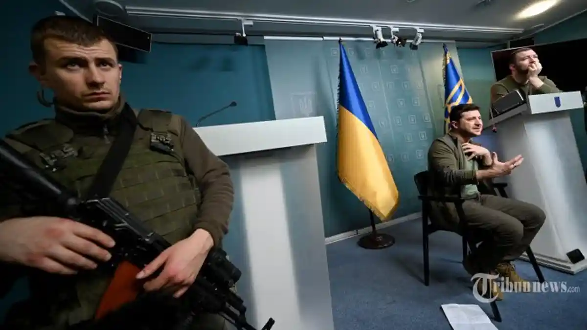 Invasi Rusia ke Ukraina, Presiden Zelenskyy Curi Perhatian dan Dinobatkan Sebagai Komunikator Perang