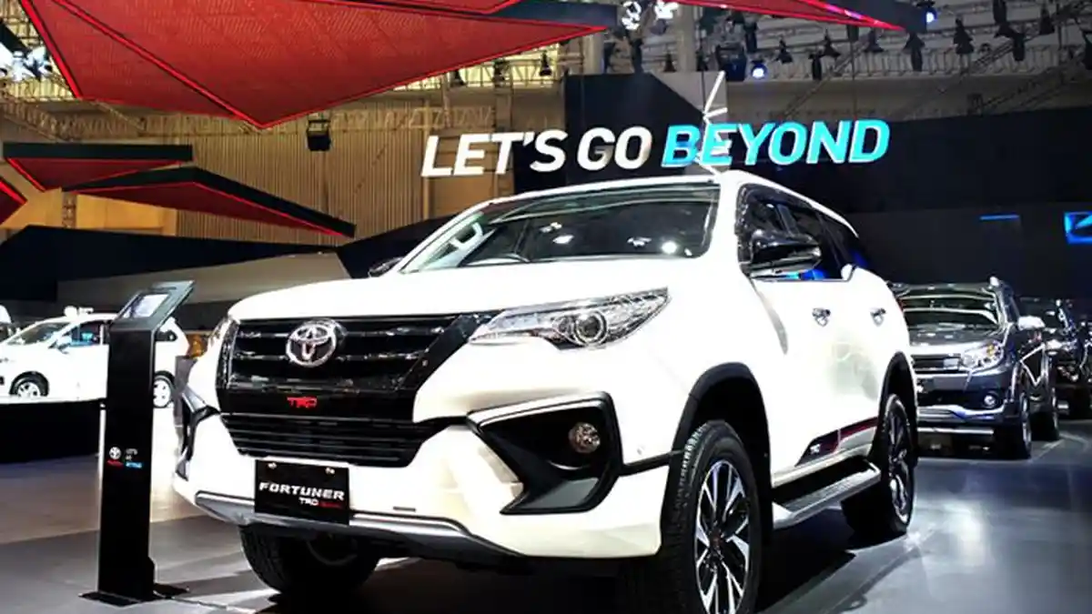 Flash Sale di Jakarta, Diskon Mobil sampai Rp 100 Juta, Ada Fortuner, Innova, dan Sienta