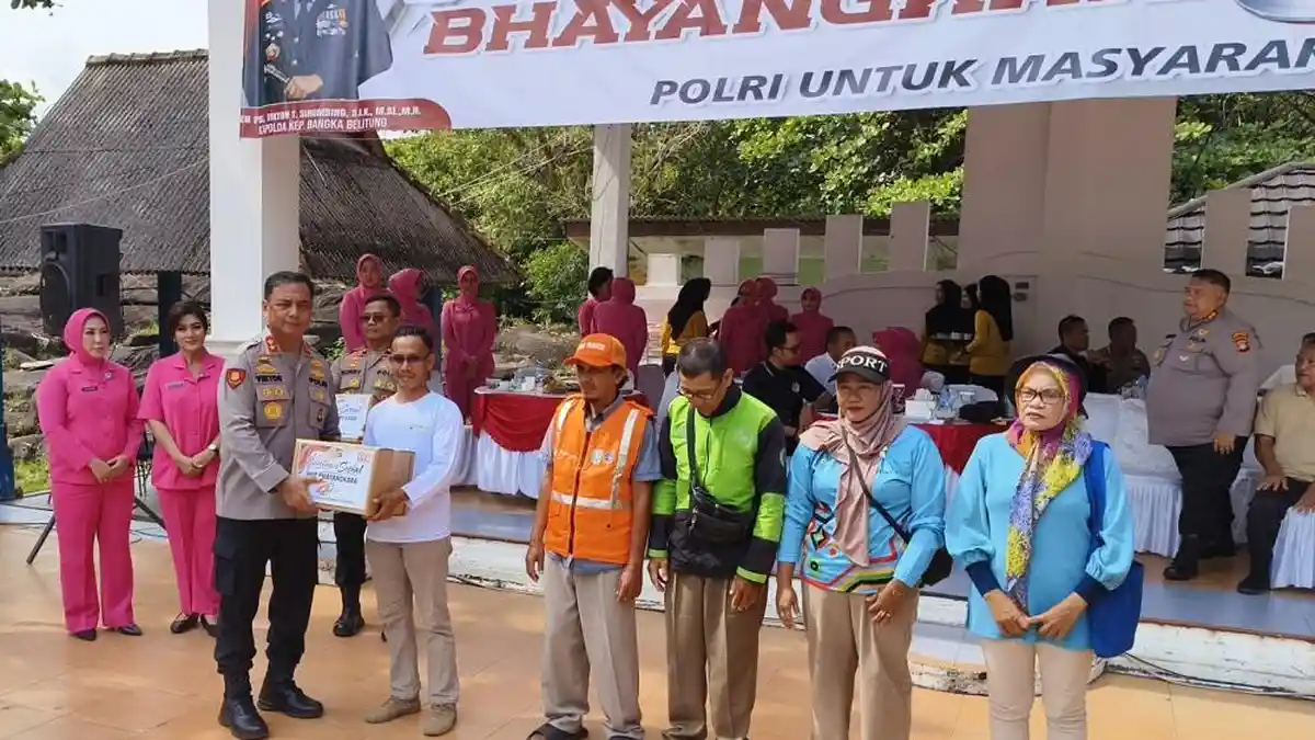 Sambut HUT Bhayangkara ke-80, Kapolda Babel Gelar Bedah Rumah hingga Bansos di Belitung