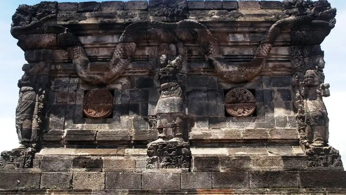 Terhindar dari Petaka Kelud, Raja Srengga Dirikan Candi Palah