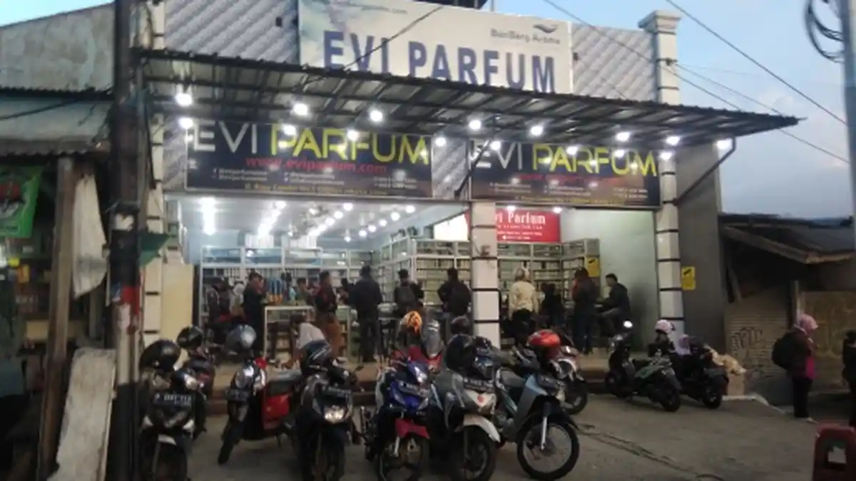 Sejarah Kawasan Condet Identik dengan Toko Minyak Wangi