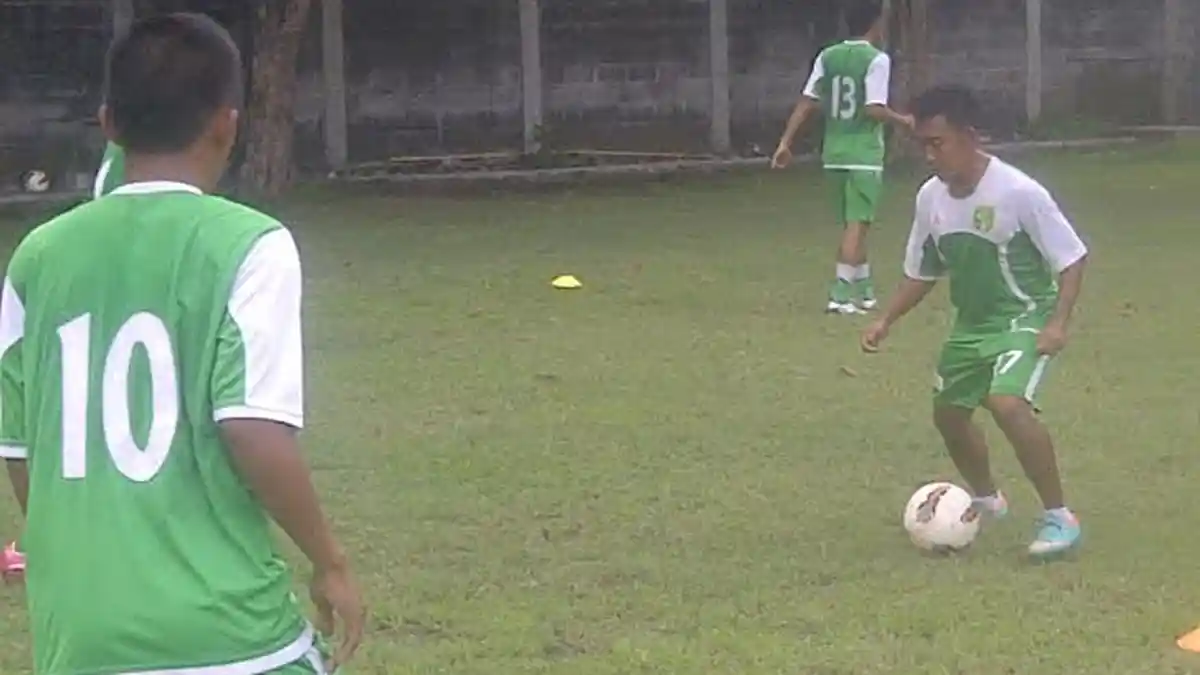 Persebaya Depak Rendi-Febri Hamzah