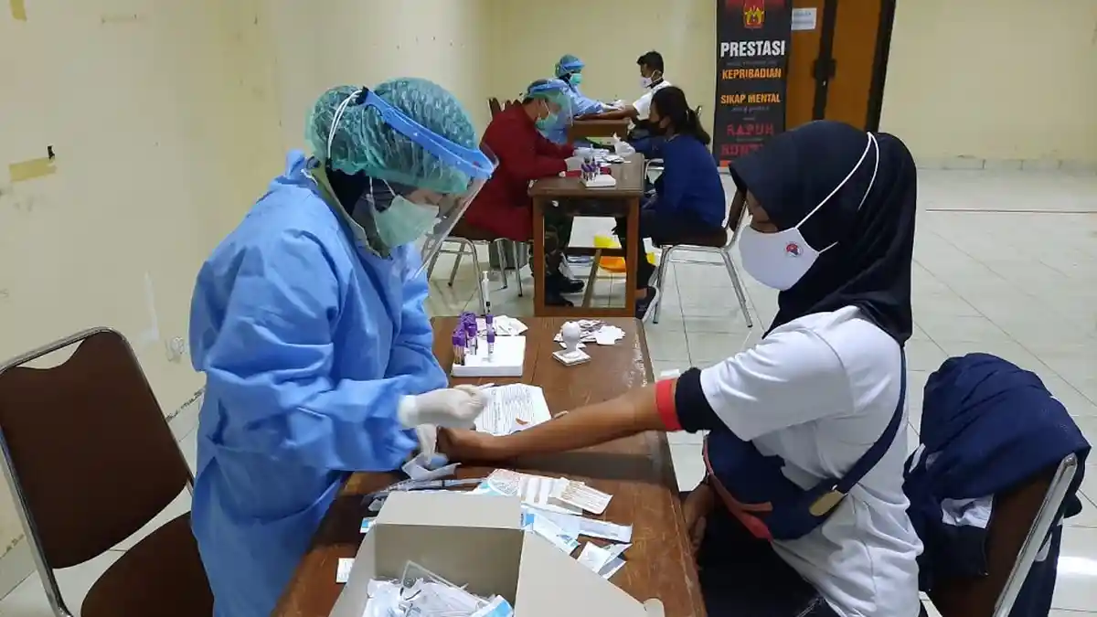 Jelang Latihan Bersama, Atlet dan Pelatih Puslatda PON XX DIY Jalani Rapid Test dan Tes Kesehatan