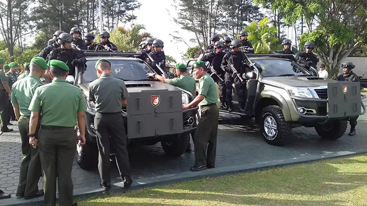 Pangdam VI Mulawarman: Inisiatif Serangan Ada di Pihak Teroris - tim-gultor_20160118_020900.jpg