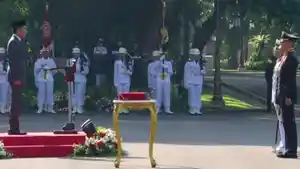 RESMI-Dilantik-Jokowi-Lulusan-Akmil-Terbaik-Aditya-Wahyu.jpg