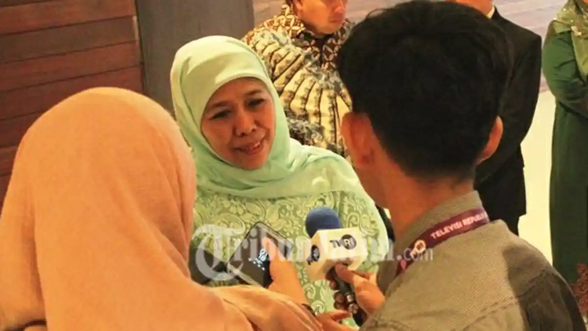 PPDB SMA Ditutup, Gubernur Khofifah Minta Maaf Tak Semua Pendaftar Diterima di SMAN