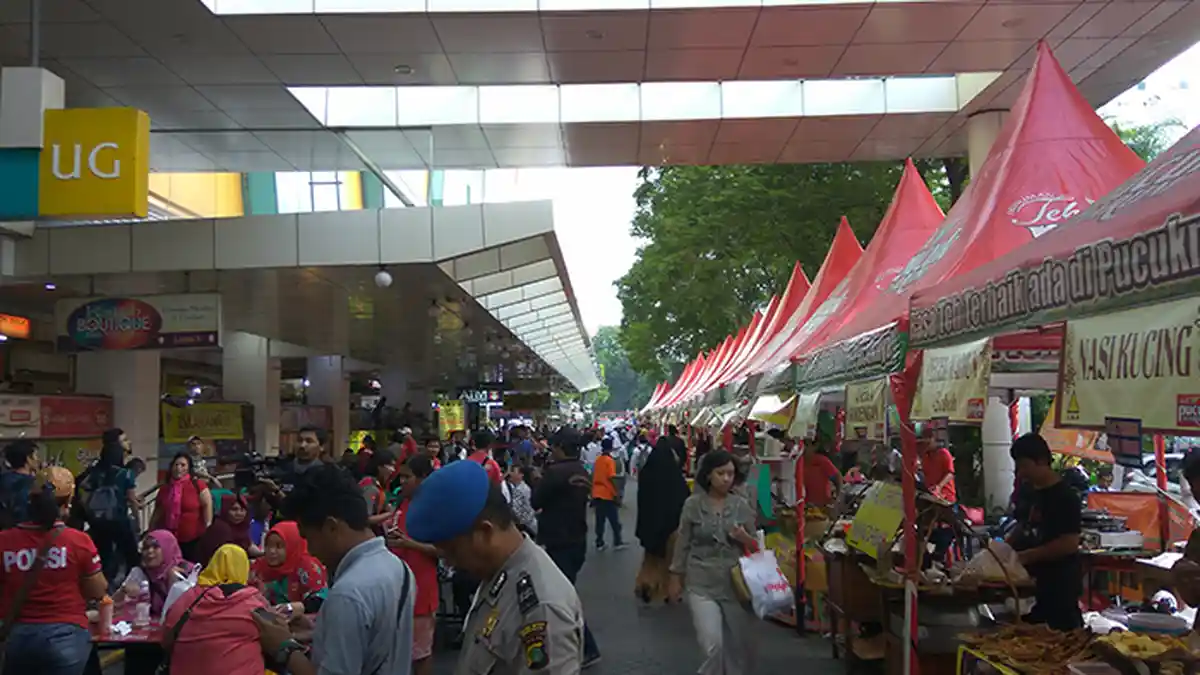 Cicipi Kuliner Manis, Pedas dan Olahan Durian di Blok M Square - festival-kuliner-manis-pedas-dan-olahan-durian-1_20161210_010004.jpg