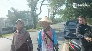 Mbah-Musthofa-jemaah-haji-asal-Kecamatan-Suruh-Kabupaten-Semarang.jpg