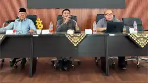 RAPAT-DEPEDA-Dewan-Pengupahan-Daerah-Depeda-Kabupaten.jpg