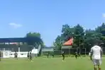 Suasana-latihan-PSM-di-Lapangan-Karya-Manunggal-Sidakarya-Denpasar.jpg