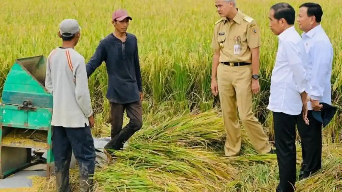 280 Hari Menuju Pilpres 2024 - Survei: Publik Pro Jokowi, Final Ganjar vs Prabowo