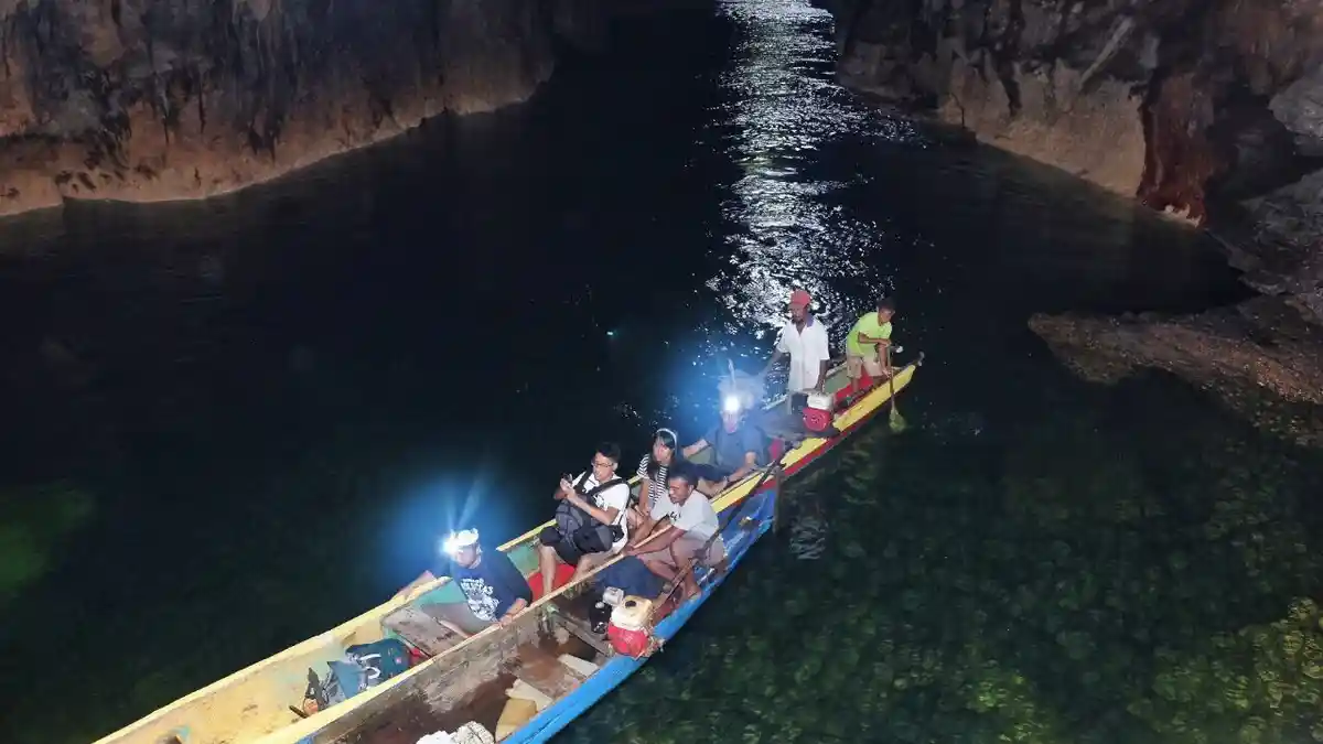 Goa Boki Moruru, Mitos Tentang Seorang Putri Yang Menghanyutkan Diri